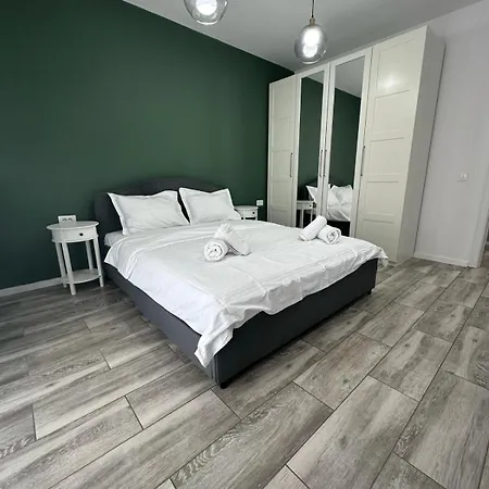 Value Studio, Panoramic View